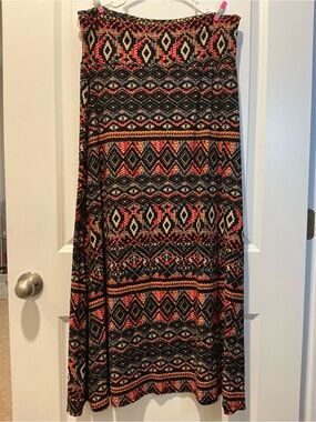 eye candy Black Maxi Skirt with Red, Orange & Cream Aztec Print